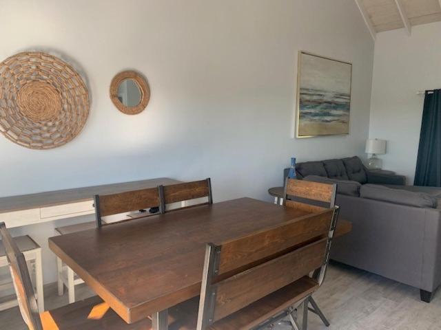 Отель Grace Bay Place Экстерьер фото