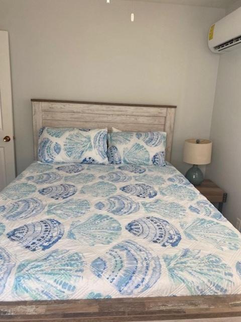 Отель Grace Bay Place Экстерьер фото