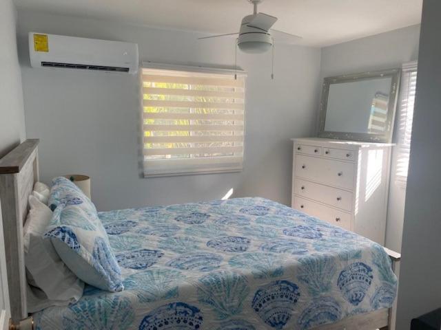 Отель Grace Bay Place Экстерьер фото